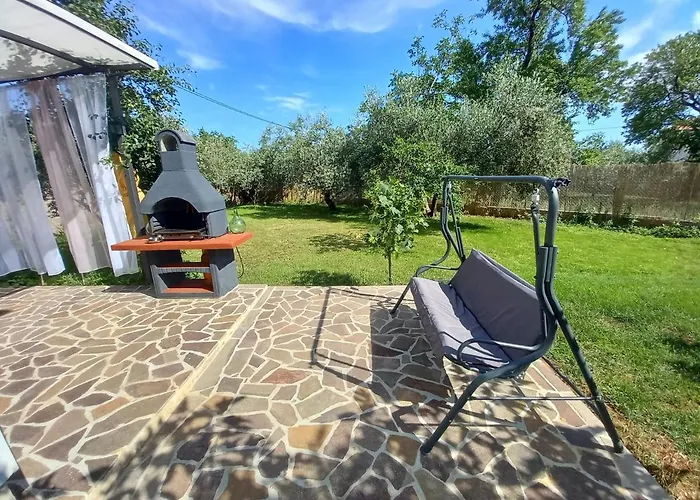 House Chill Out Loborika *