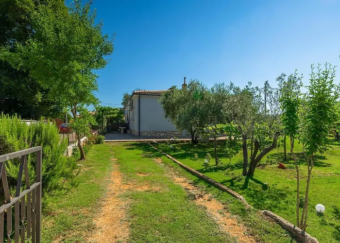 House Chill Out Loborika Hébergement de vacances *